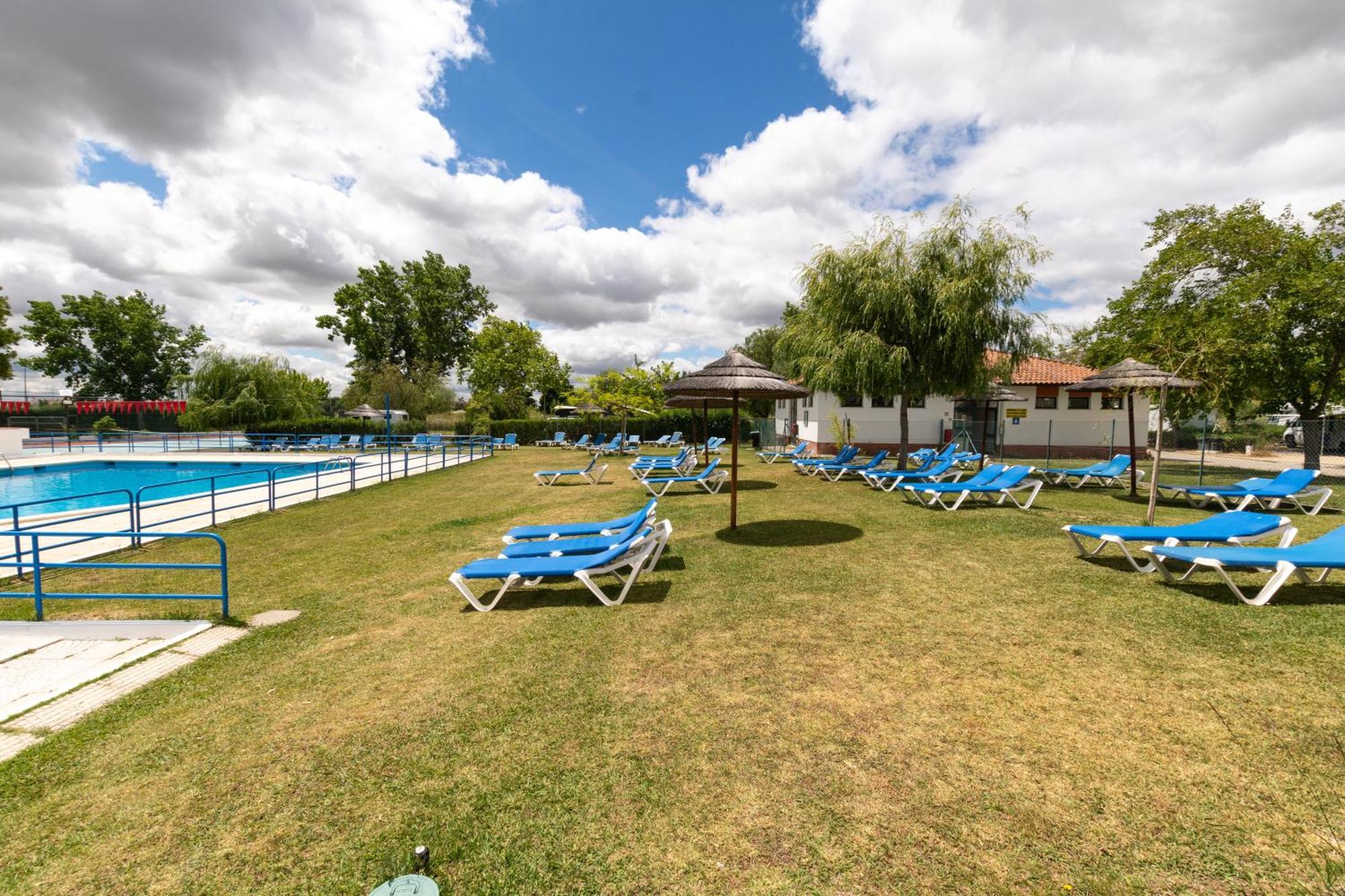 Parque De Campismo Orbitur Evora Hotel Exterior photo